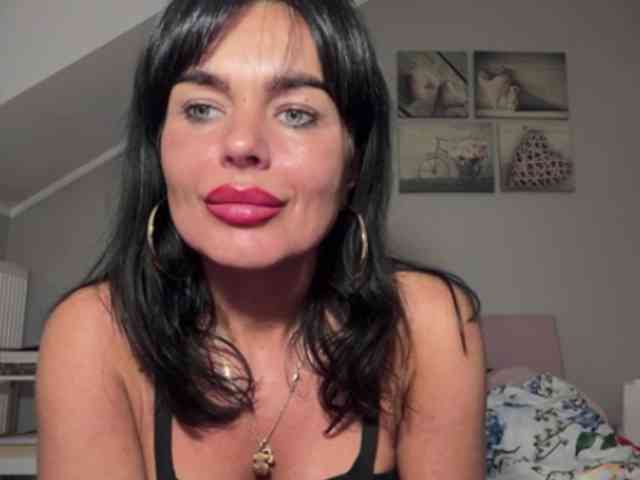 LUSTjenny webcam