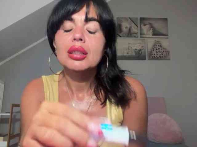 LUSTjenny webcam
