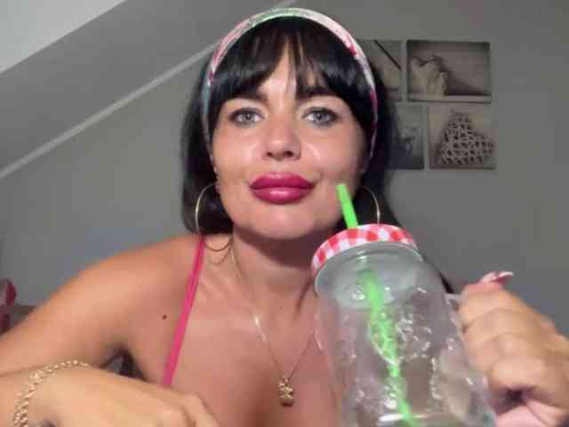 LUSTjenny webcam