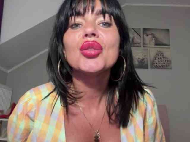 LUSTjenny webcam