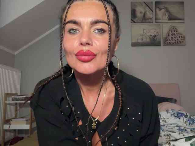LUSTjenny webcam