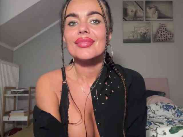LUSTjenny webcam