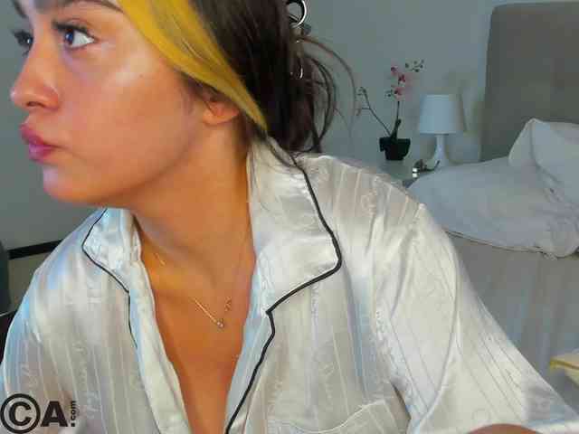 Barbara-Rogers webcam