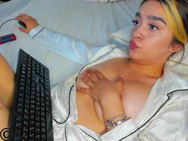 Barbara-Rogers webcam