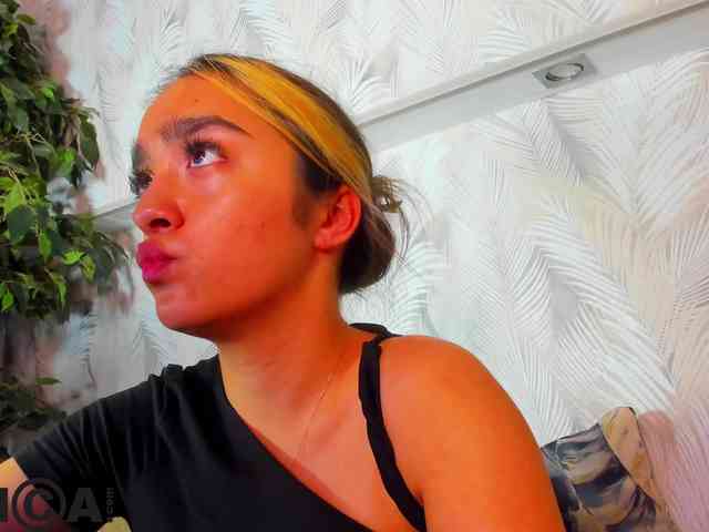Barbara-Rogers webcam