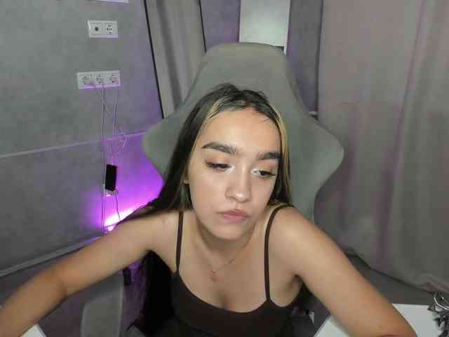 Barbara-Rogers webcam