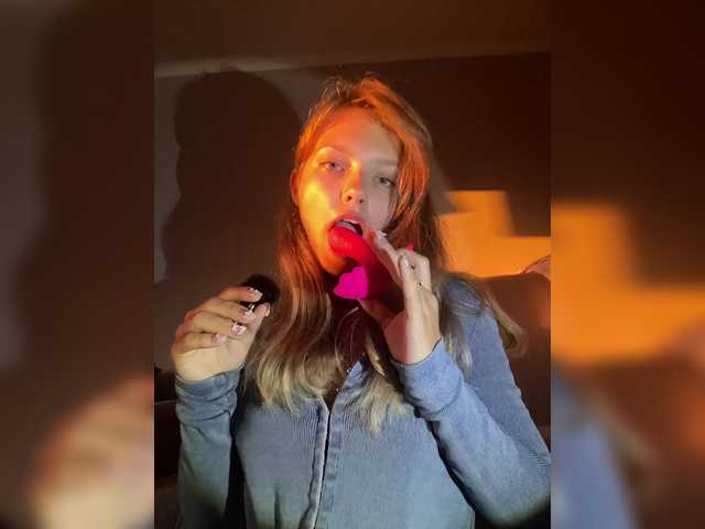 Viea live cam on BongaCams