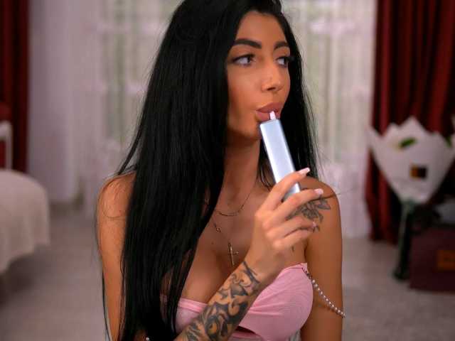 PureMadison live cam on BongaCams