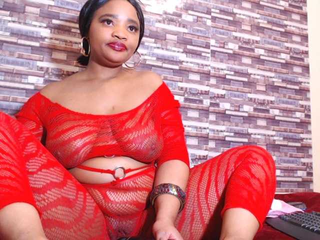 RoxyLuvx live cam on BongaCams