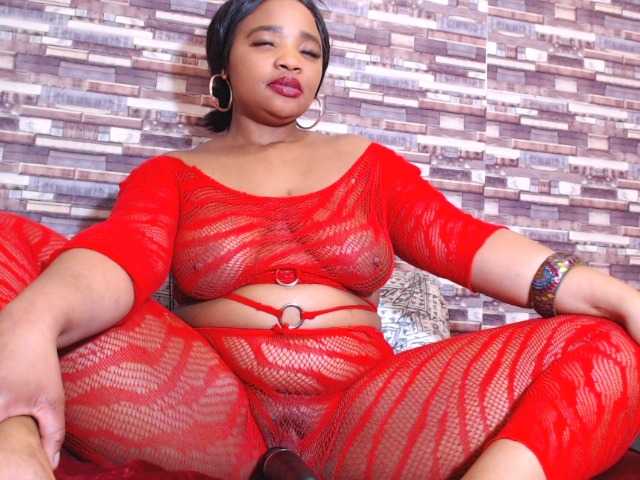 RoxyLuvx live cam on BongaCams