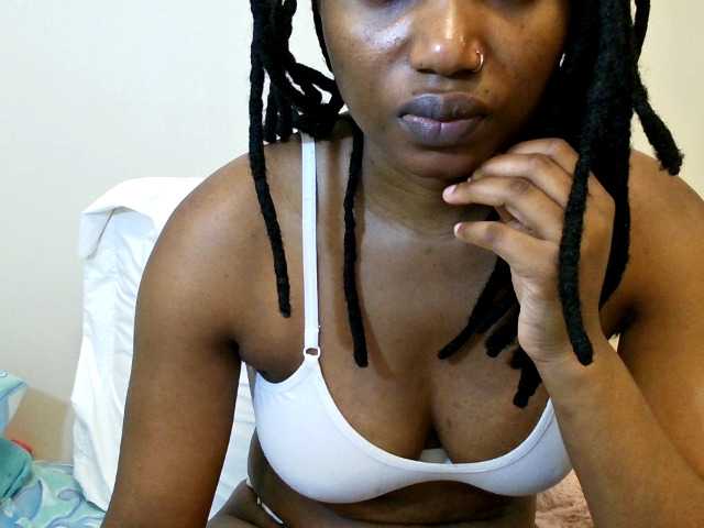 Sexybabyn live cam on BongaCams
