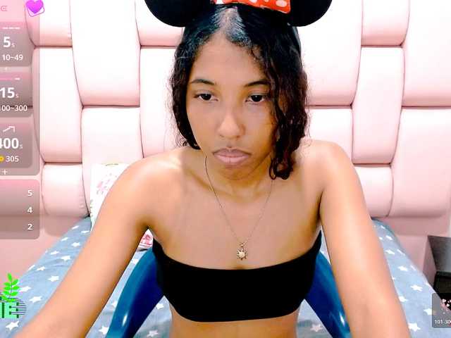 scarletRose1 live cam on BongaCams
