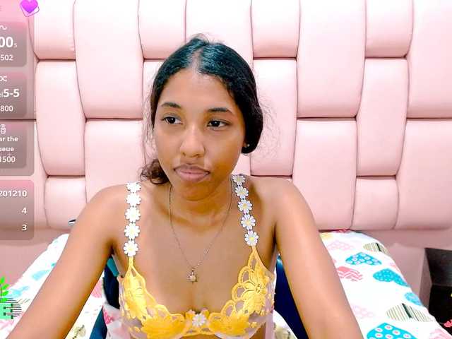 scarletRose1 live webcam show