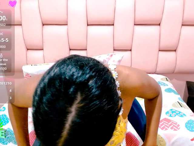 scarletRose1 live webcam show