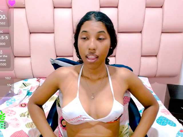 scarletRose1 live cam on BongaCams