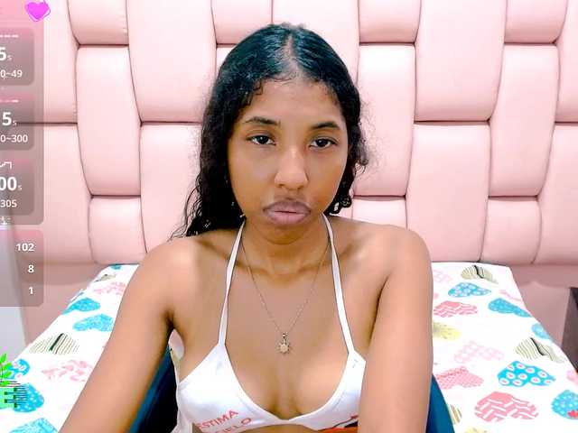 scarletRose1 live cam on BongaCams