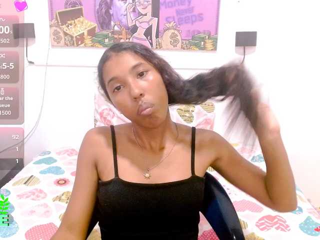 scarletRose1 live cam on BongaCams