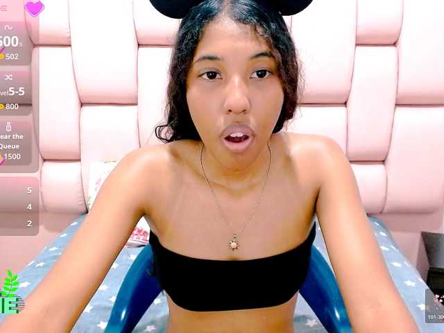 scarletRose1 live cam on BongaCams