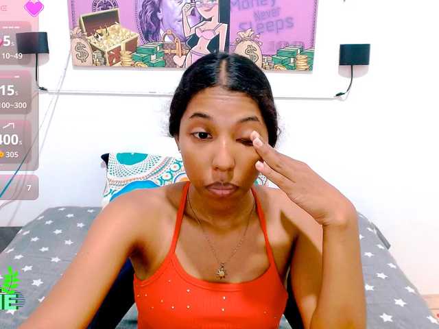 scarletRose1 live cam on BongaCams