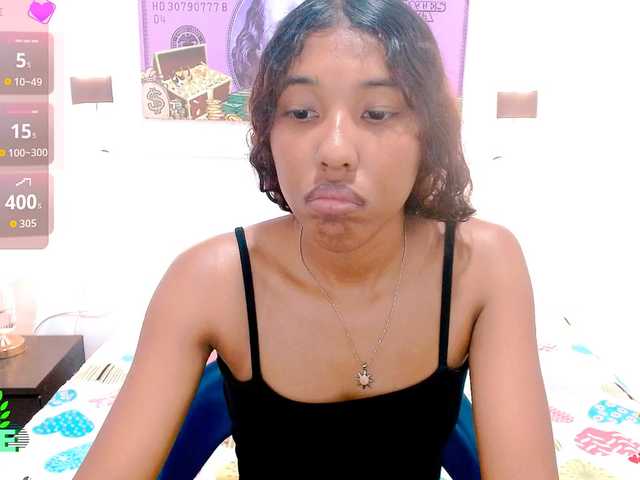 scarletRose1 live cam on BongaCams