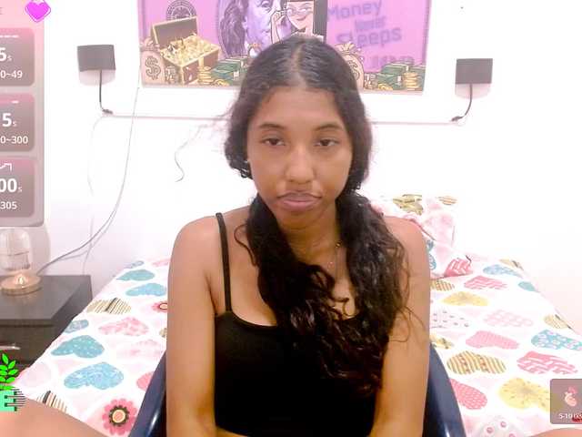scarletRose1 live cam on BongaCams