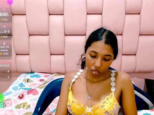 scarletRose1 live cam on BongaCams
