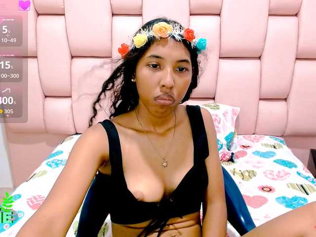 scarletRose1 live cam on BongaCams