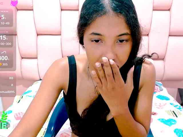 scarletRose1 webcam