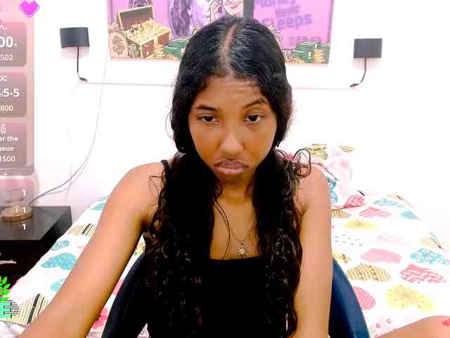 scarletRose1 webcam