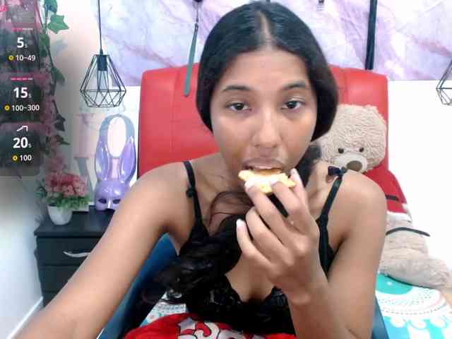 scarletRose1 webcam