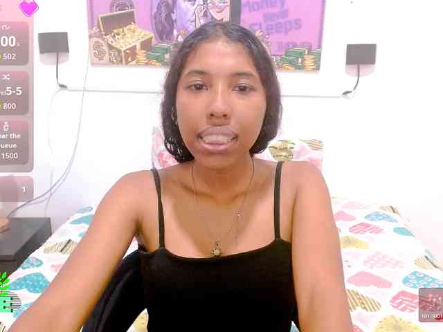 scarletRose1 webcam