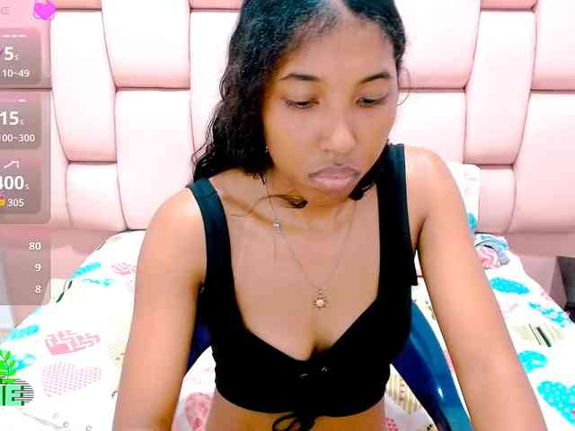 scarletRose1 webcam
