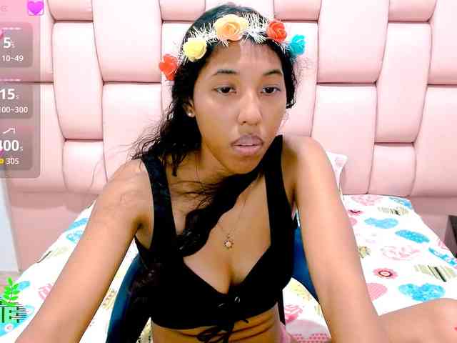 scarletRose1 webcam