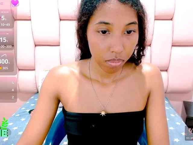 scarletRose1 webcam