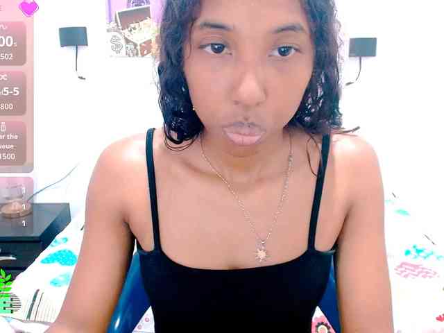 scarletRose1 webcam