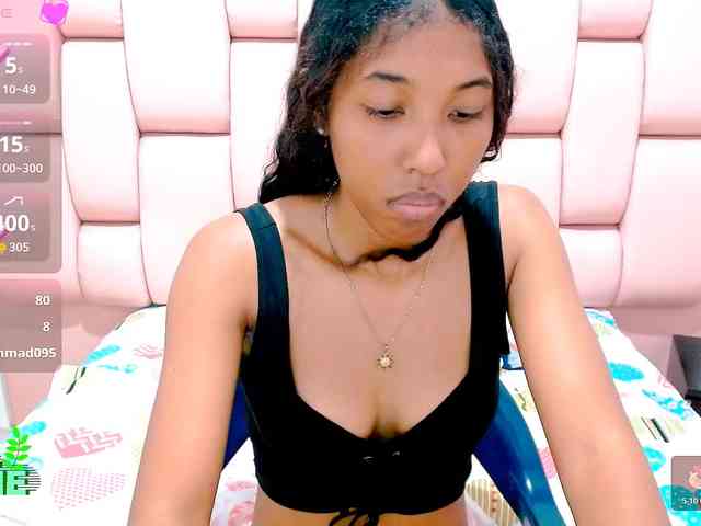 scarletRose1 webcam