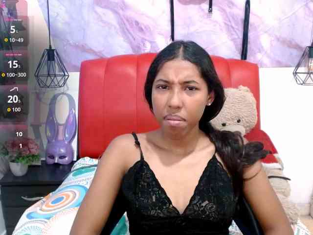 scarletRose1 webcam