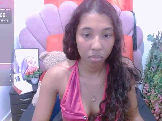 scarletRose1 webcam
