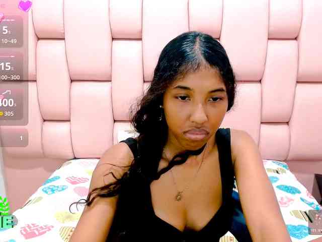 scarletRose1 webcam