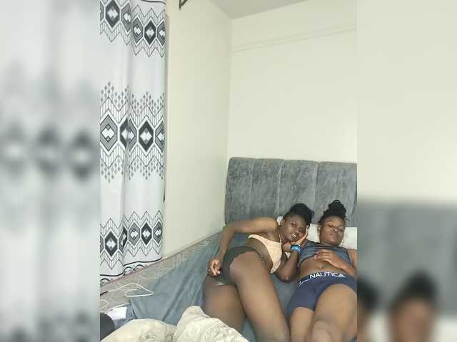 daisy-rose live cam on BongaCams