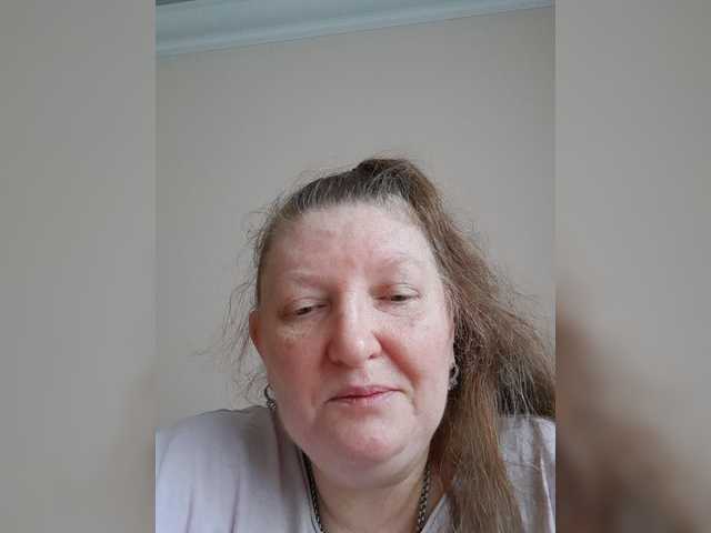 go to chat with Monroqueen