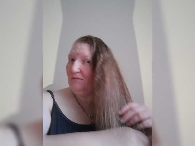 Monroqueen live webcam show
