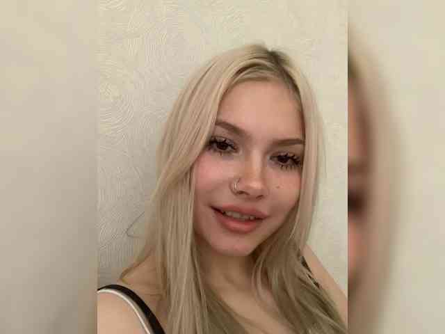 Annaxapka Sex Cam Show