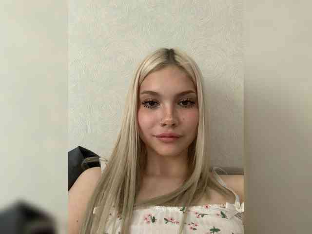 Annaxapka — Female live cam