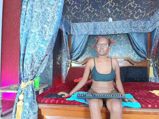 blackwildgoddexx webcam