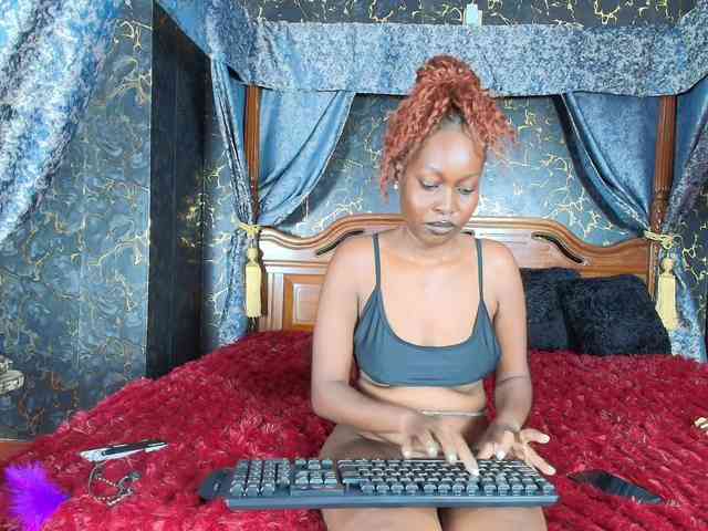 Model: blackwildgoddexx