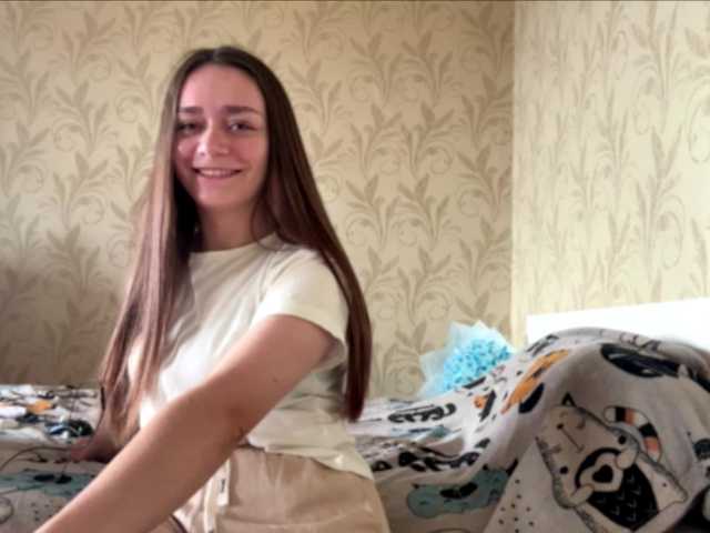 laracutekroft cam belle