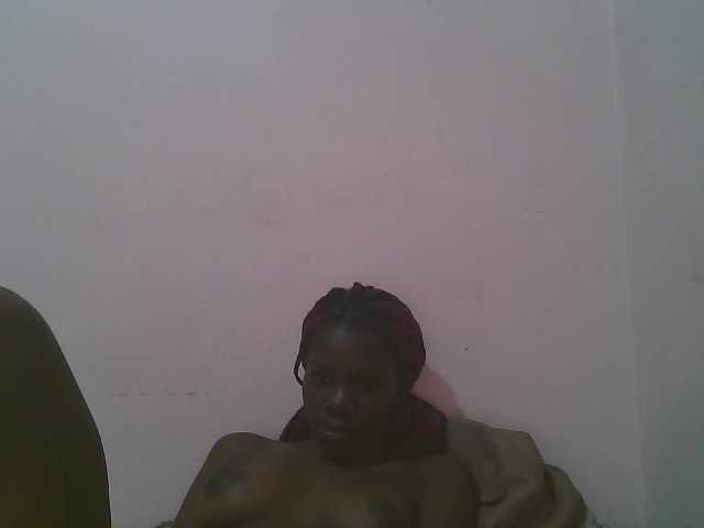 Queen-myrah live cam on BongaCams