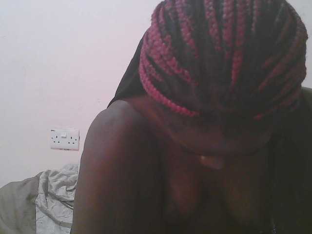 Queen-myrah live cam on BongaCams