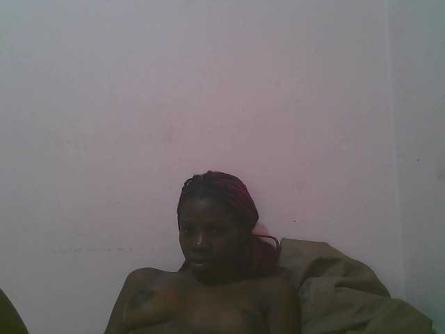 Queen-myrah live cam on BongaCams